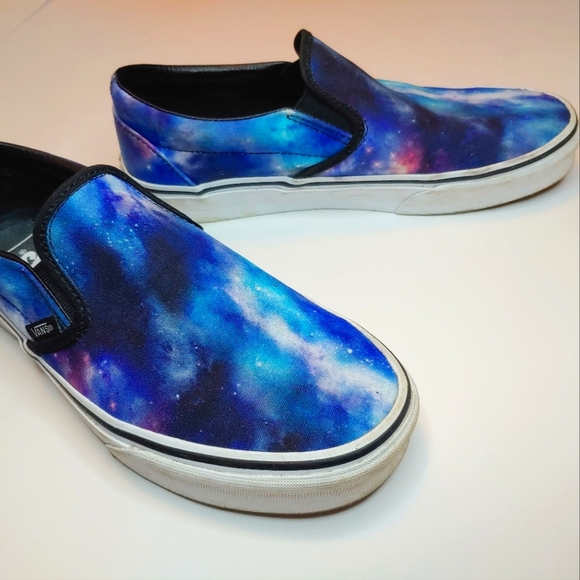 Van's women's size 9 Galaxy print slip ons - Picture 1 of 4